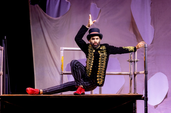 Photos: First Look at PARROTS AT THE PAGODA at Pregones/PRTT Image