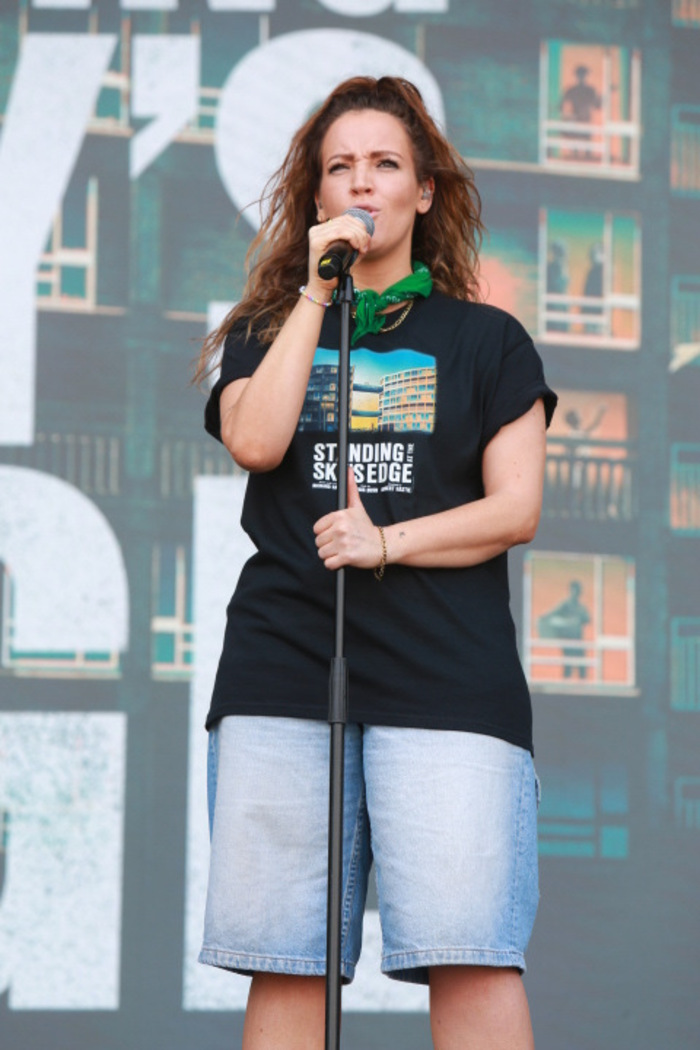 Photos: HADESTOWN, HEATHERS, and More Perform at Day Two of WEST END LIVE Image
