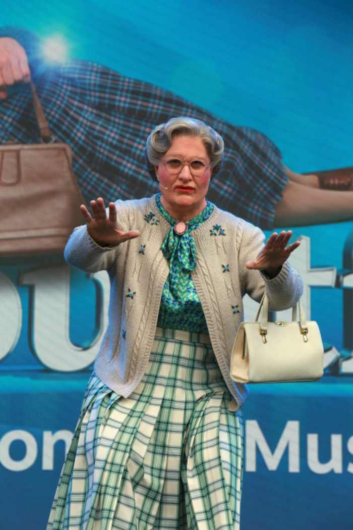 Photos: HADESTOWN, HEATHERS, and More Perform at Day Two of WEST END LIVE Image