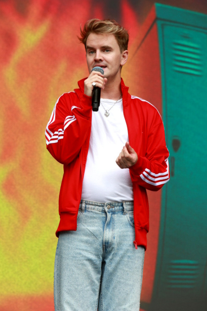 Photos: HADESTOWN, HEATHERS, and More Perform at Day Two of WEST END LIVE Image