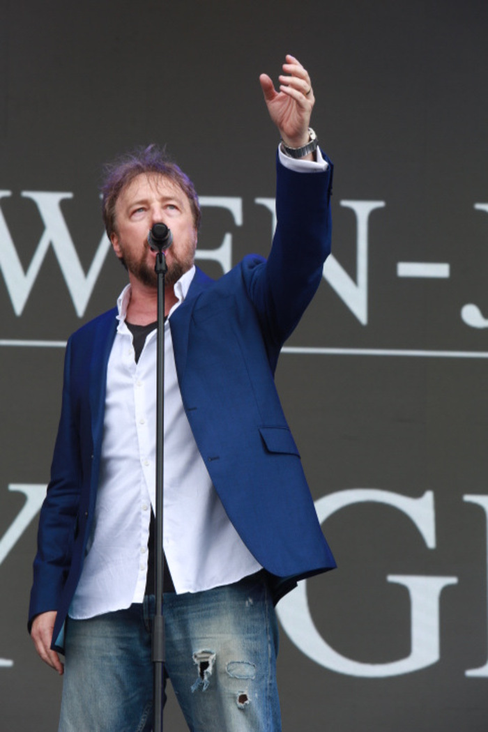 Photos: HADESTOWN, HEATHERS, and More Perform at Day Two of WEST END LIVE Image