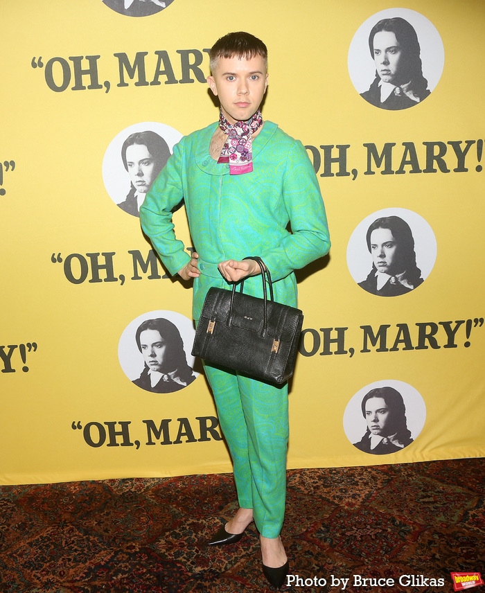 Photos: The Cast of OH, MARY! Meets the Press Image