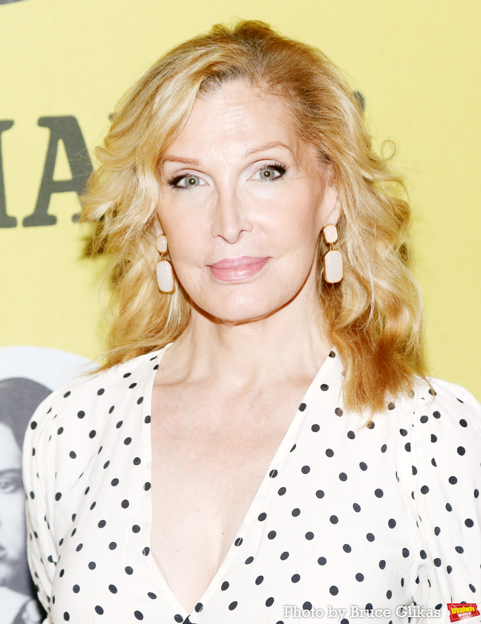 Photos: The Cast of OH, MARY! Meets the Press Image