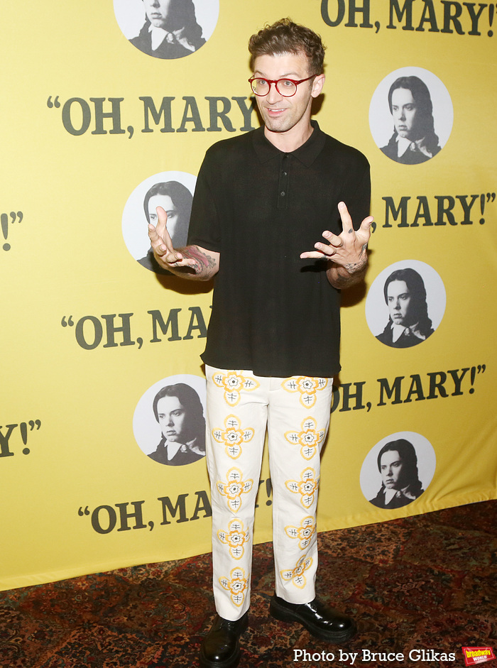 Photos: The Cast of OH, MARY! Meets the Press Image