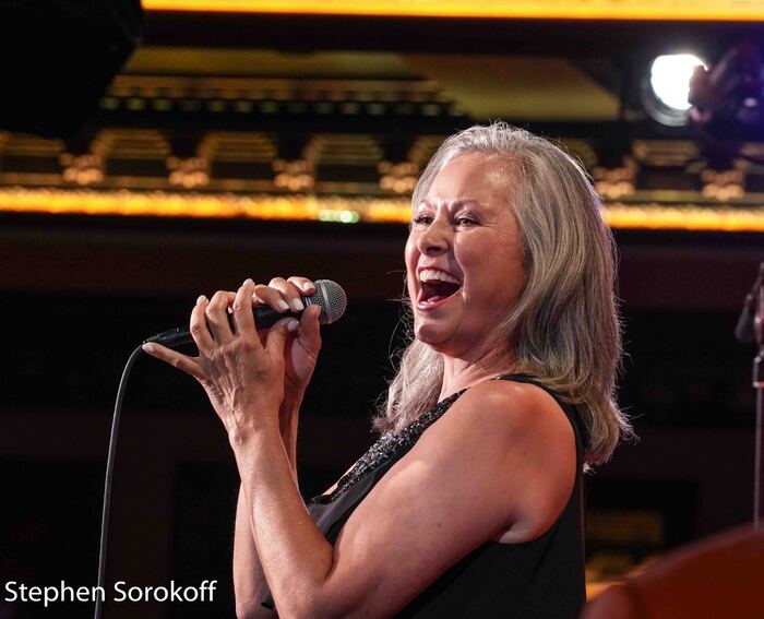 Photos: Linda Eder Continues Run at 54 Below  Image