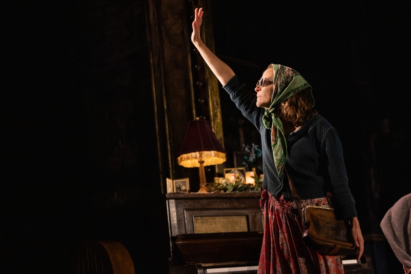 Review: GIRL FROM THE NORTH COUNTRY at The Paramount Image