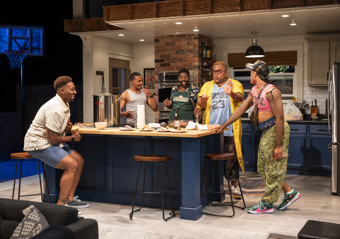 Photos: First Look at THE HOTWING KING at Writers Theatre Image