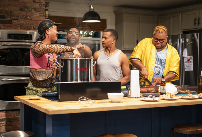Photos: First Look at THE HOTWING KING at Writers Theatre Image