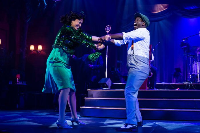 Photos: First Look at Drury Lane Theatre's AIN'T MISBEHAVIN' Image