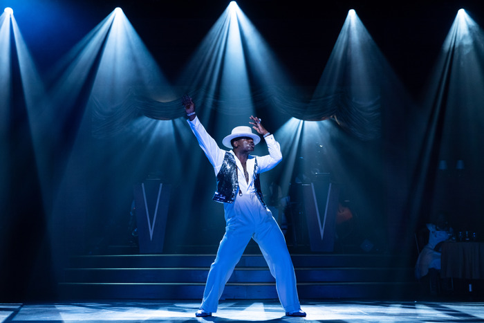 Photos: First Look at Drury Lane Theatre's AIN'T MISBEHAVIN' Image