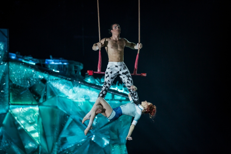 CRYSTAL: CIRQUE DU SOLEIL's First Acrobatic Ice Show Arrives in Sao Paulo 