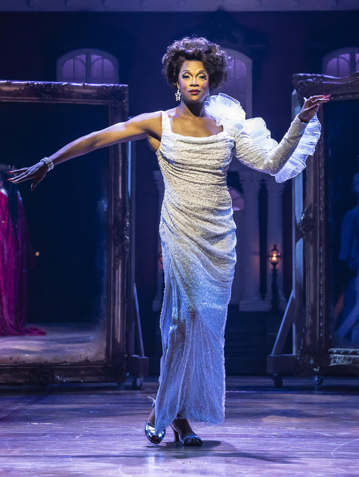 Photos: First Look at MIDNIGHT IN THE GARDEN OF GOOD AND EVIL at Goodman Theatre 