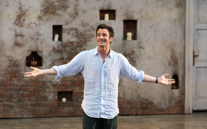 Photos: Luke Thompson, Damian Lewis & More in SHAKESPEARE FOR EVERY DAY OF THE YEAR - LIVE  Image