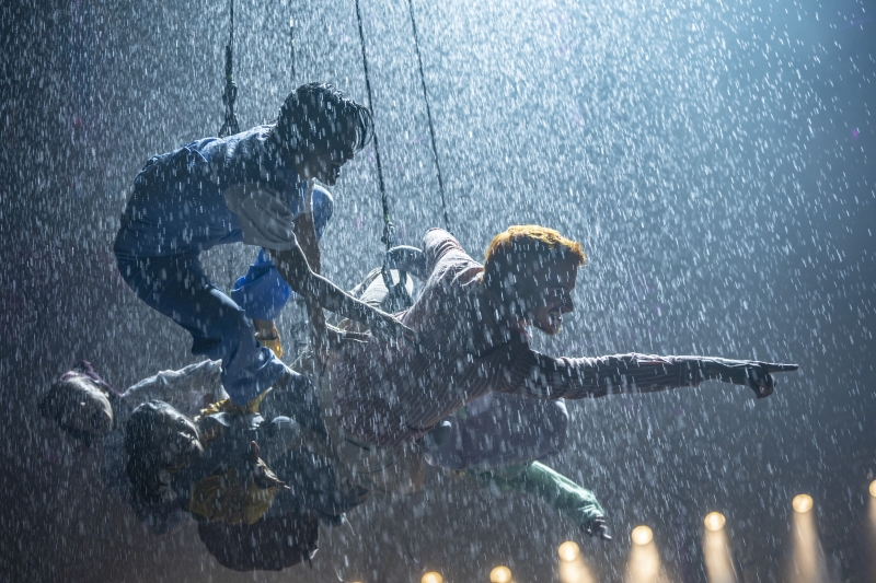 Review: FUERZA BRUTA: AVEN, The Roundhouse Image