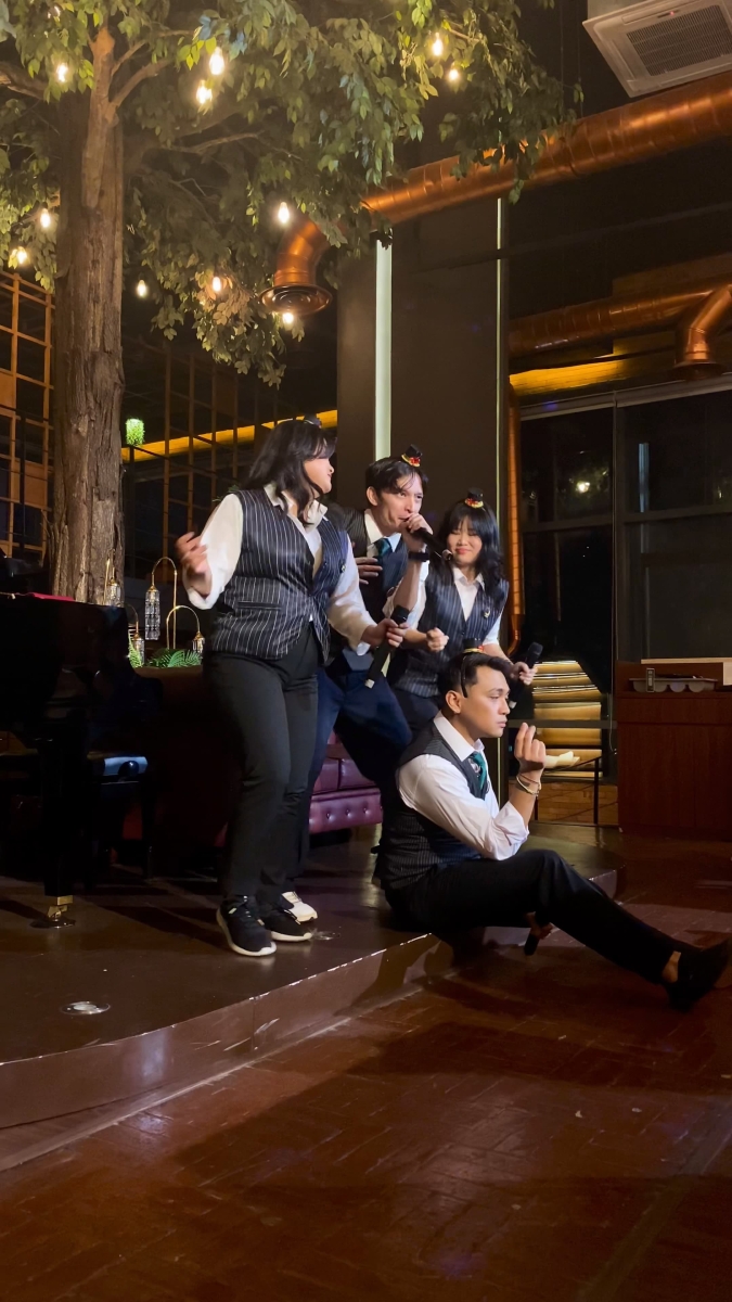 Review: A Spoonful of Melodies Serves Good Food and Great Performance  Image