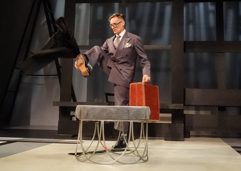 Review: DESIGN FOR LIVING at Odyssey Theatre Image