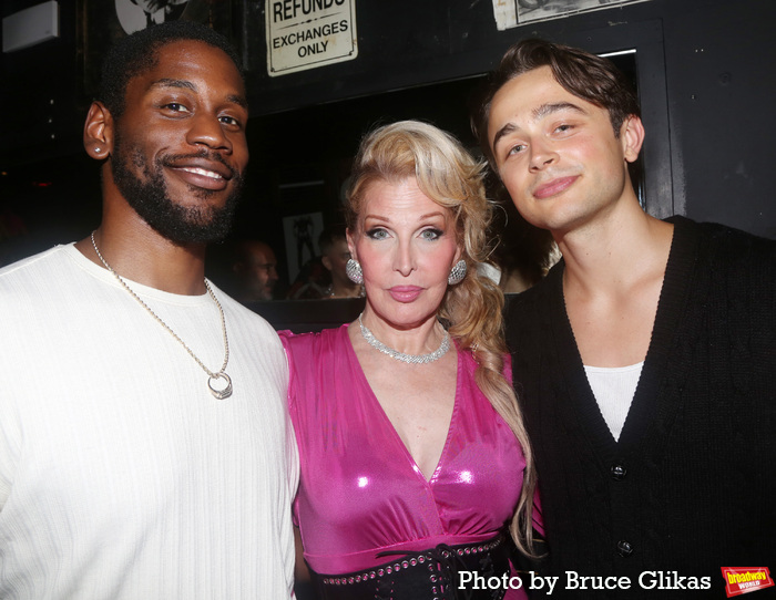 Photos: OH, MARY! Celebrates Opening Night at The Eagle Image