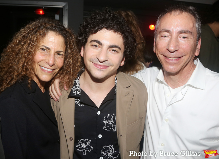 Photos: OH, MARY! Celebrates Opening Night at The Eagle Image