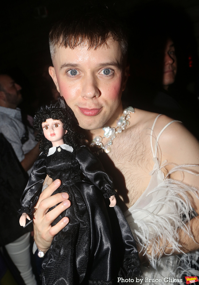 Photos: OH, MARY! Celebrates Opening Night at The Eagle Image