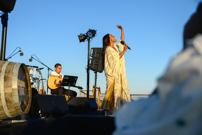 Photos: Rita Moreno Surprises Ariana DeBose at Concert in Napa Valley Image