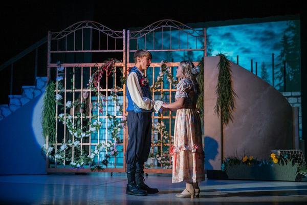 Photos: First Look At Victoria Players Children's Theater 's LES MISERABLES School Edition Image