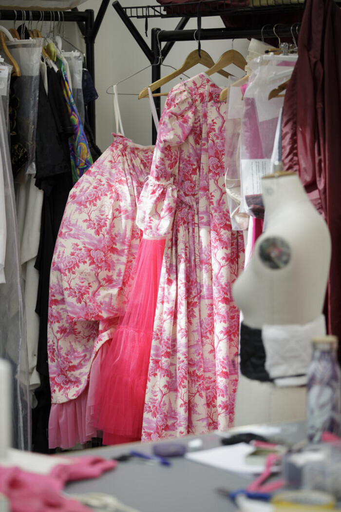 Photos: Go Behind the Scenes of SCHOOL FOR SCANDAL At Royal Shakespeare Company Image
