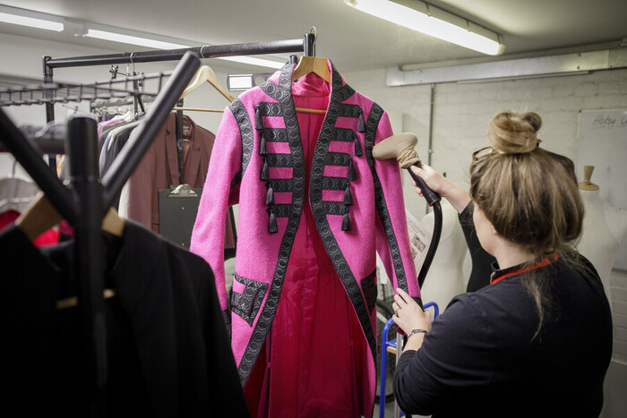 Photos: Go Behind the Scenes of SCHOOL FOR SCANDAL At Royal Shakespeare Company  Image