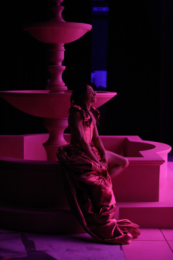 Photos: Go Behind the Scenes of SCHOOL FOR SCANDAL At Royal Shakespeare Company Image