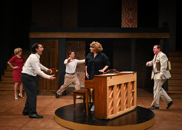 Photos: BEAUTIFUL: THE CAROLE KING MUSICAL at Centre Stage  Image