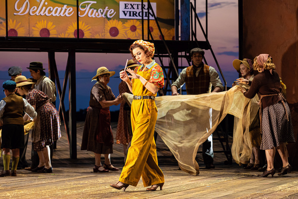 Photos: The Santa Fe Opera Presents THE ELIXIR OF LOVE  Image