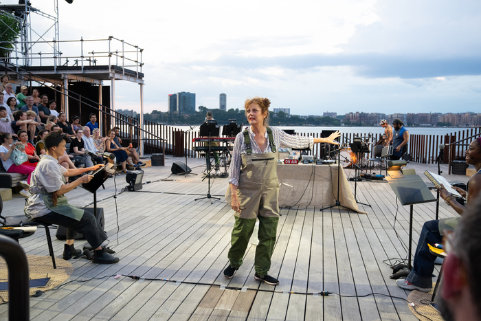 Photos: Susan Sarandon Hosts THE OYSTER RADIO HOUR On NYC's Little Island Image
