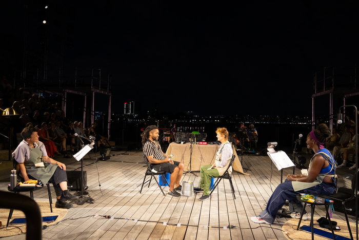 Photos: Susan Sarandon Hosts THE OYSTER RADIO HOUR On NYC's Little Island  Image