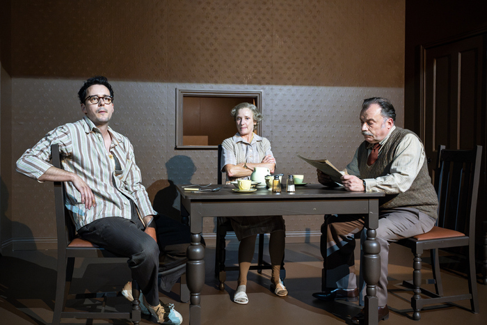 Photos: First Look At Jane Horrocks and More In THE BIRTHDAY PARTY Image