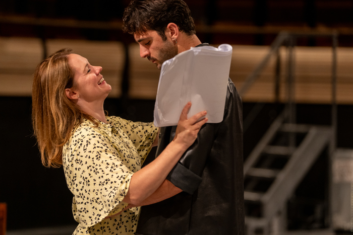 Photos: Gina Beck and Michael Simkins in Rehearsal For GUYS & DOLLS  Image