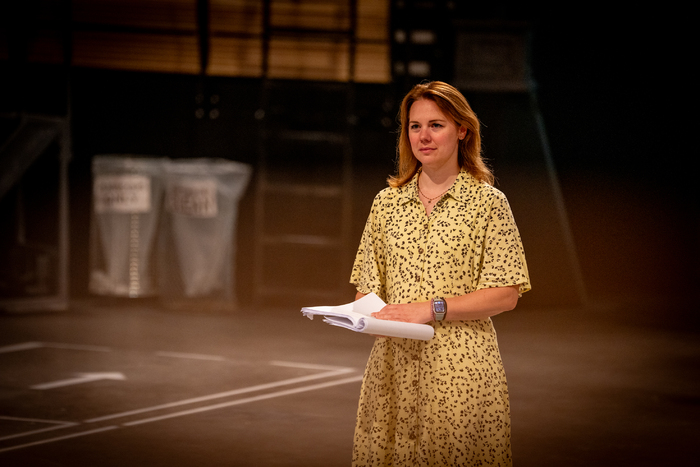 Photos: Gina Beck and Michael Simkins in Rehearsal For GUYS & DOLLS  Image