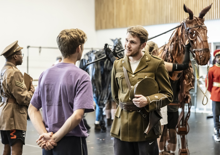 Photos: WAR HORSE UK and Ireland Tour in Rehearsal Image