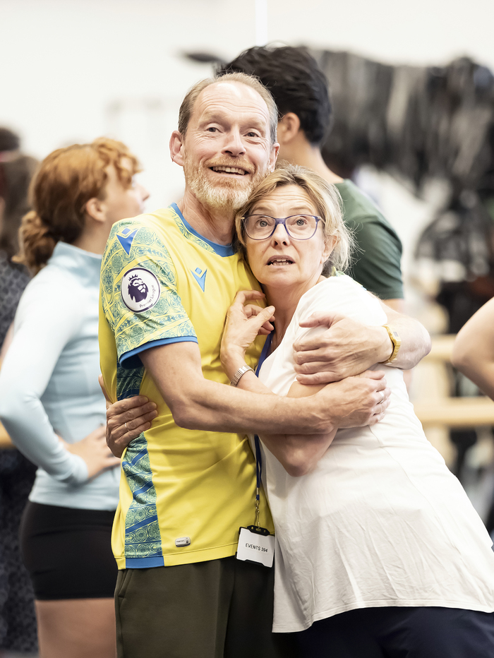 Photos: WAR HORSE UK and Ireland Tour in Rehearsal Image