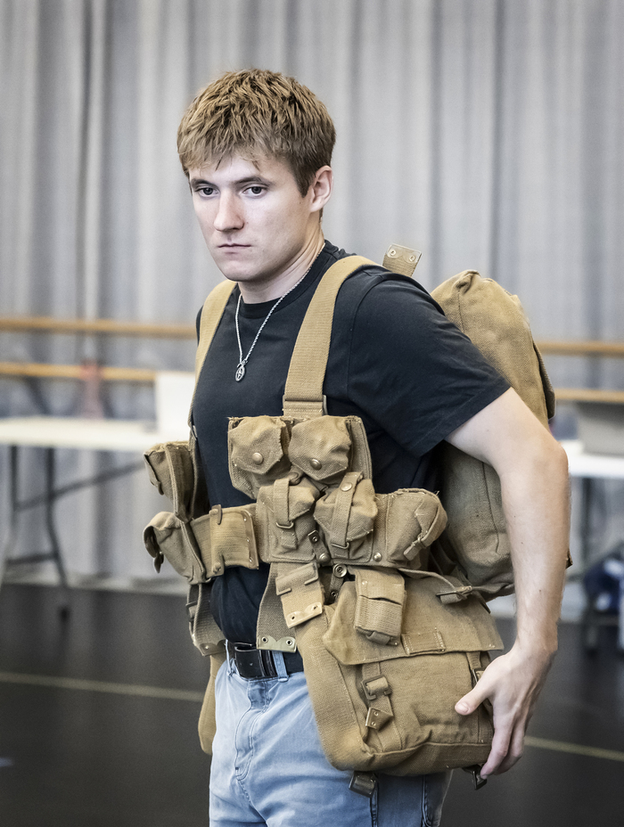 Photos: WAR HORSE UK and Ireland Tour in Rehearsal Image