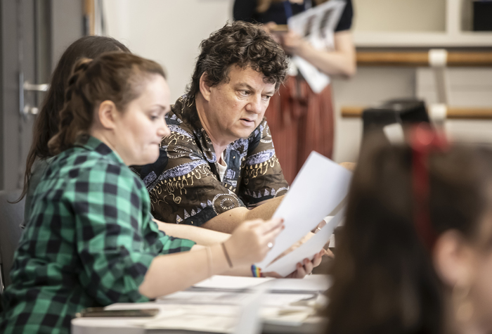 Photos: WAR HORSE UK and Ireland Tour in Rehearsal Image