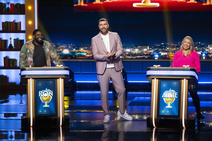 Photos: Prime Video Reveals First Look and Premiere Date for ARE YOU SMARTER THAN A CELEBRITY?  Image