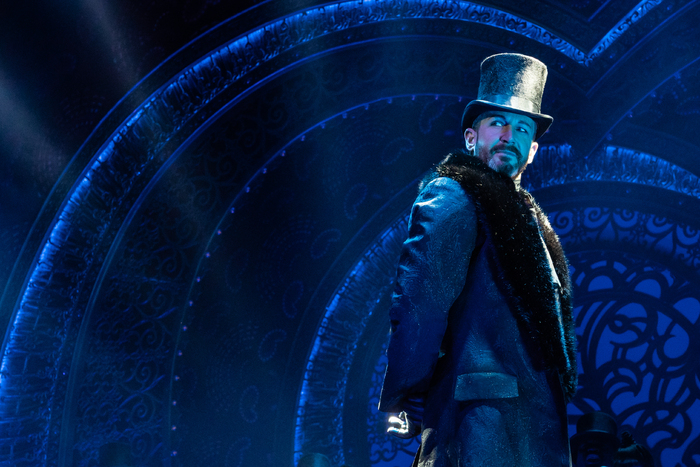 Photos: Aaron Tveit and Joanna 'JoJo' Levesque in MOULIN ROUGE! THE MUSICAL Image