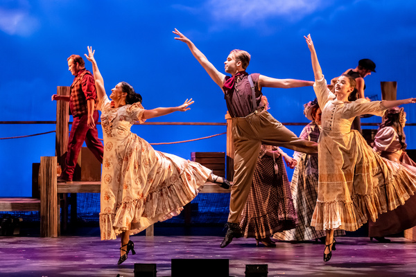 Photos: Music Theater Works' CAROUSEL  Image