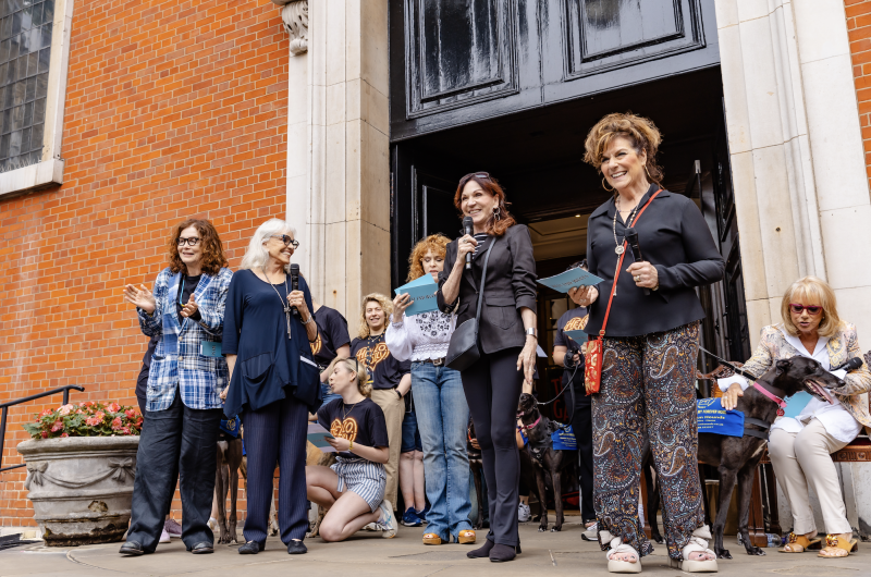 Photos: Bernadette Peters, Elaine Paige, and More at WEST END WOOFS (AND MEOWS)  Image