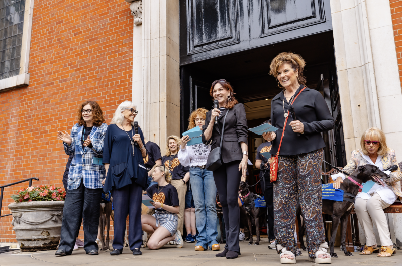 Photos: Bernadette Peters, Elaine Paige, and More at WEST END WOOFS (AND MEOWS) Image