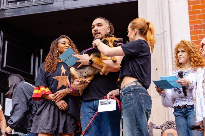 Photos: Bernadette Peters, Elaine Paige, and More at WEST END WOOFS (AND MEOWS) Image