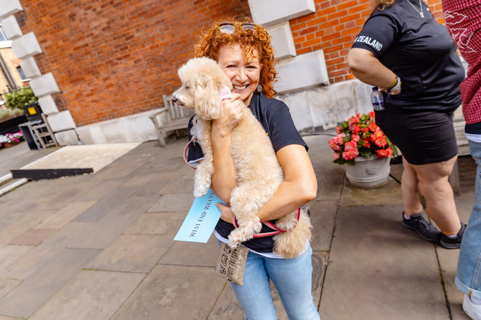 Photos: Bernadette Peters, Elaine Paige, and More at WEST END WOOFS (AND MEOWS)  Image