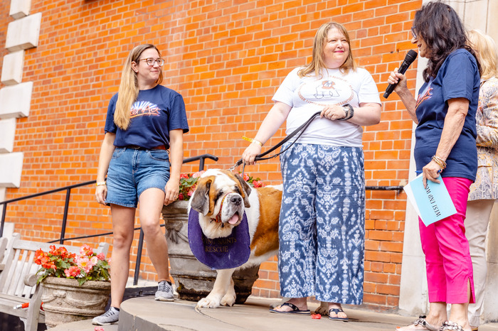 Photos: Bernadette Peters, Elaine Paige, and More at WEST END WOOFS (AND MEOWS)  Image