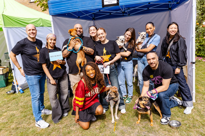 Photos: Bernadette Peters, Elaine Paige, and More at WEST END WOOFS (AND MEOWS)  Image