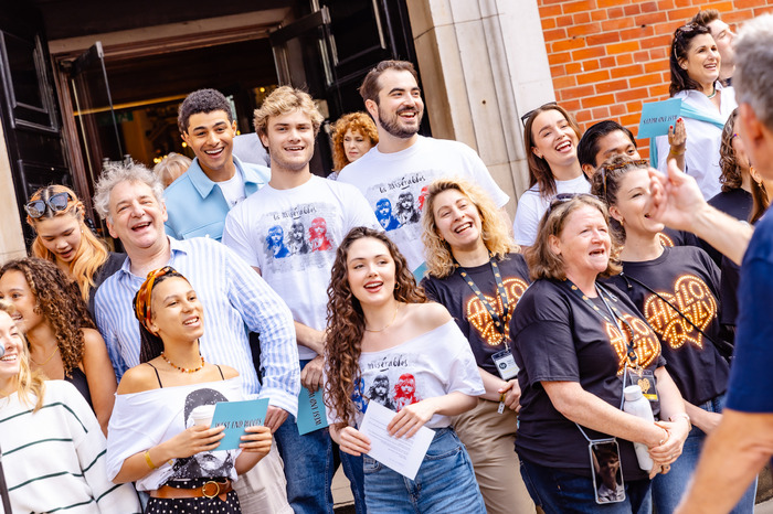 Photos: Bernadette Peters, Elaine Paige, and More at WEST END WOOFS (AND MEOWS)  Image