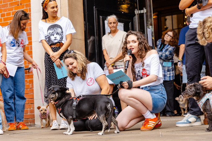 Photos: Bernadette Peters, Elaine Paige, and More at WEST END WOOFS (AND MEOWS)  Image